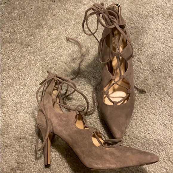 Lace up suede heels - Picture 2 of 5